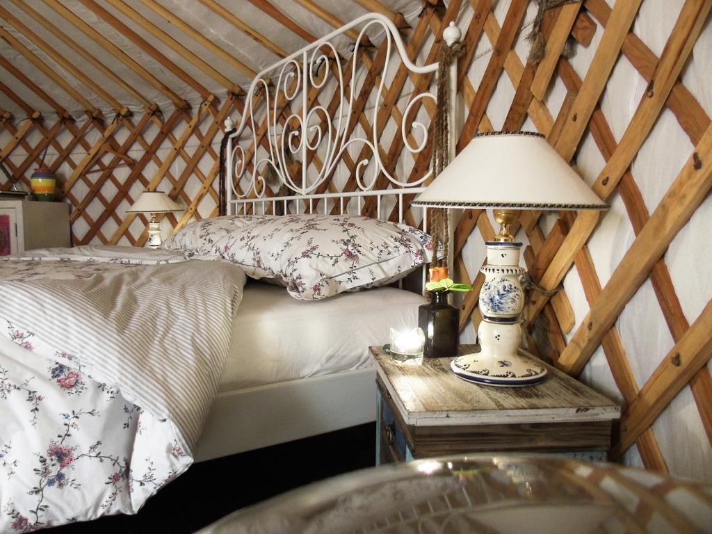 Glamping Abruzzo - The Yurt Ξενοδοχείο Catignano Εξωτερικό φωτογραφία