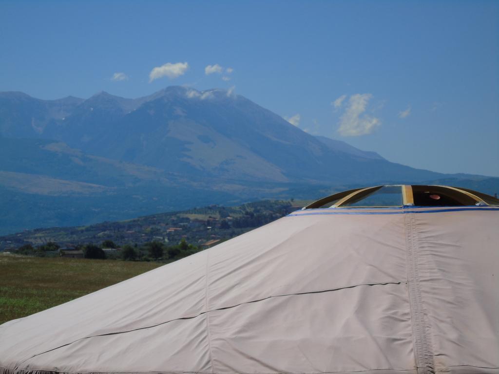 Glamping Abruzzo - The Yurt Ξενοδοχείο Catignano Εξωτερικό φωτογραφία